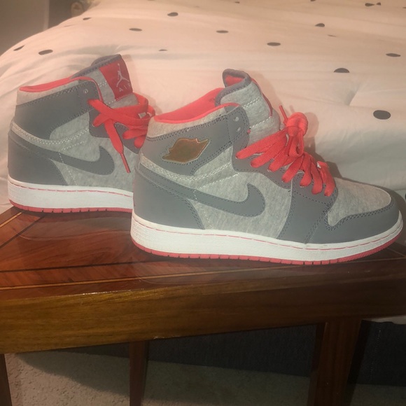 UNIQUE RARE Air Jordan 1s 2003 Size 4.5 - Picture 2 of 5